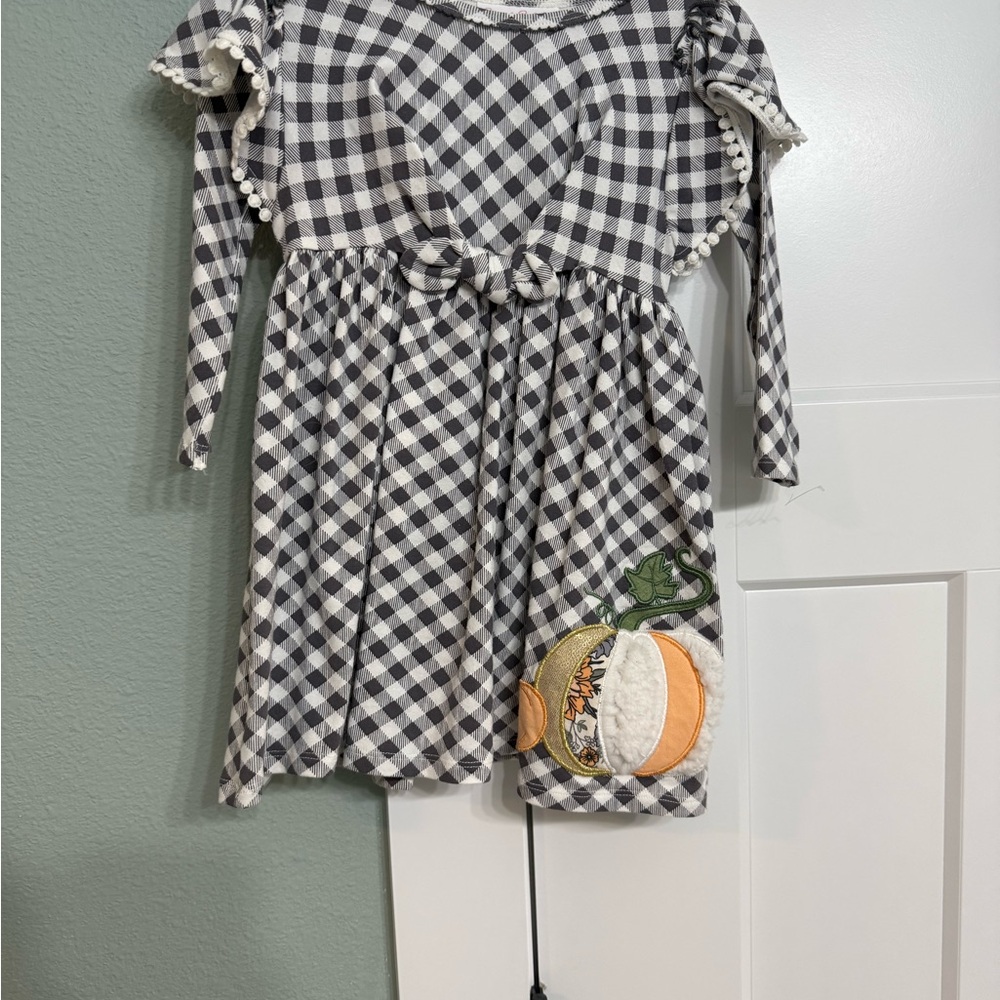 The sweetest Checkered Dress with Pumpkin Patch